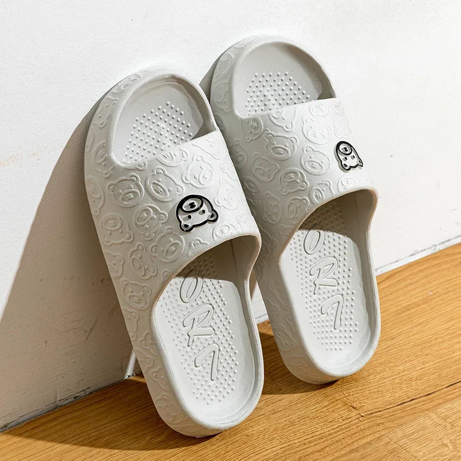 Pantofole unisex in EVA Cloud Design dell'orso dei cartoni animati Suola spessa antiscivolo Sandali estivi per interni ed esterni da spiaggia per coppie ​