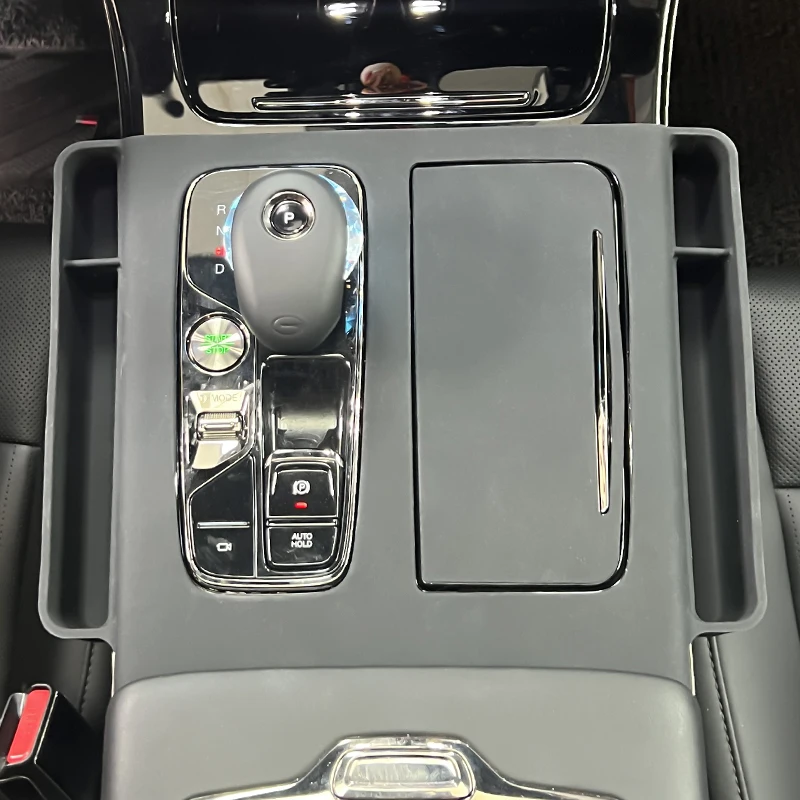 

Center Console Silicone Pad Anti-Scratch Dustproof Gear Shift Panel Protective Mat with Storage Box for GAC Trumpchi M8 E9
