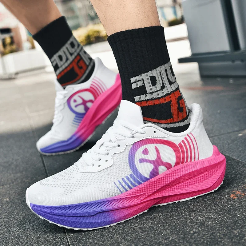 

High-quality Carbon Board Casual Sports Shoes, 2025 New Model Breathable Fly-ribbed Shock-absorbing Couple Running Shoes