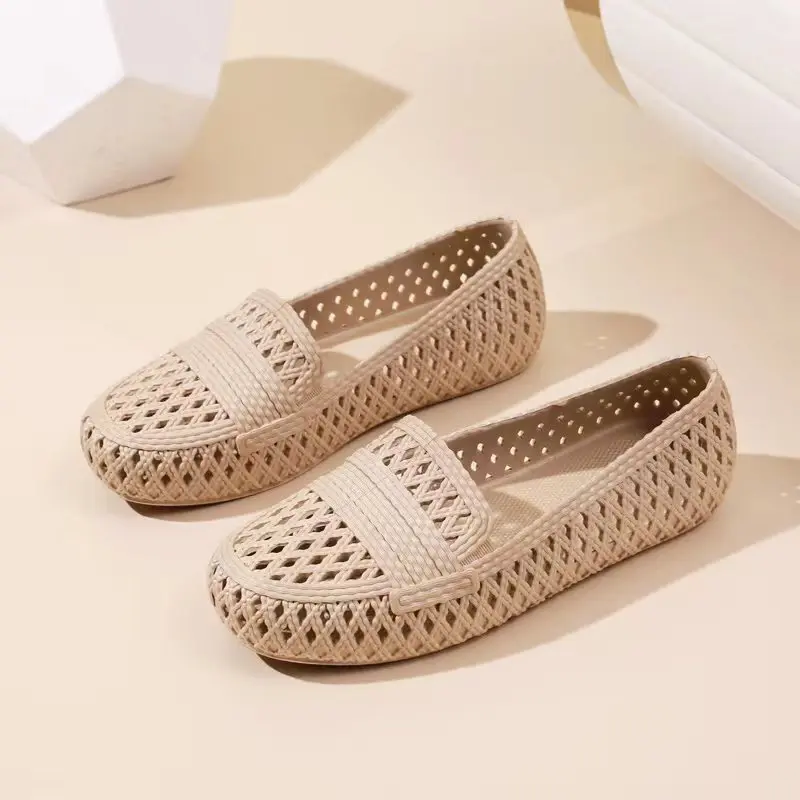 New Summer Style Fashionable and Comfortable Flat-soled Casual Outer Wear Non-slip Fashionable Toe-cap Sandals for Women view 4