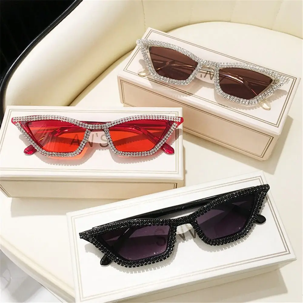Small Cat Eye Sunglasses for Women Triangle Frame Glitter Sun Glasses Sparkling Shades Diamond Crystal Disco Party Eyewear