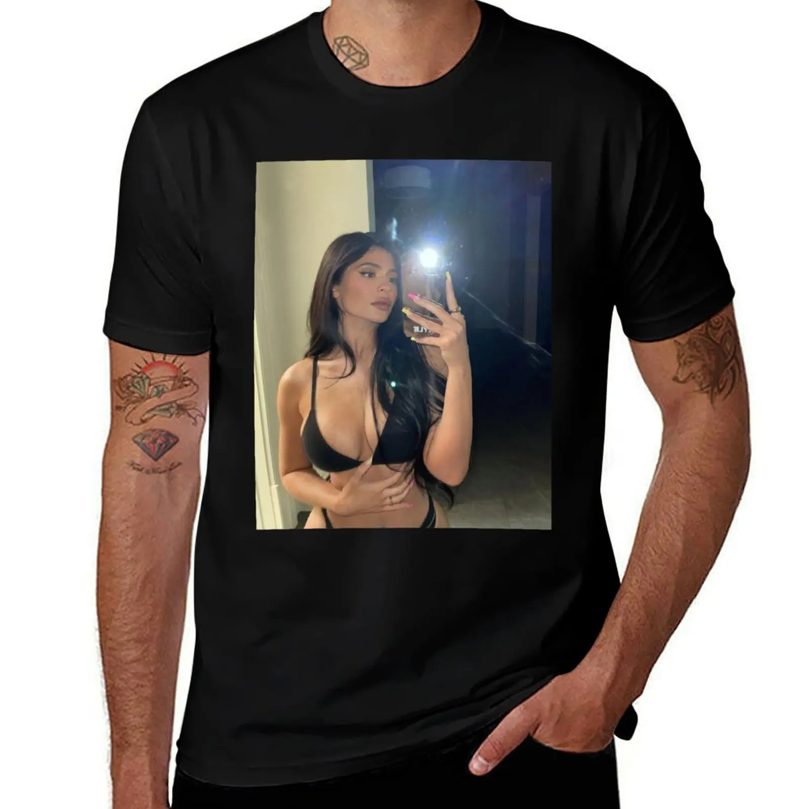 

kylie jenner T-Shirt Stylish Graphic Short Sleeve Top