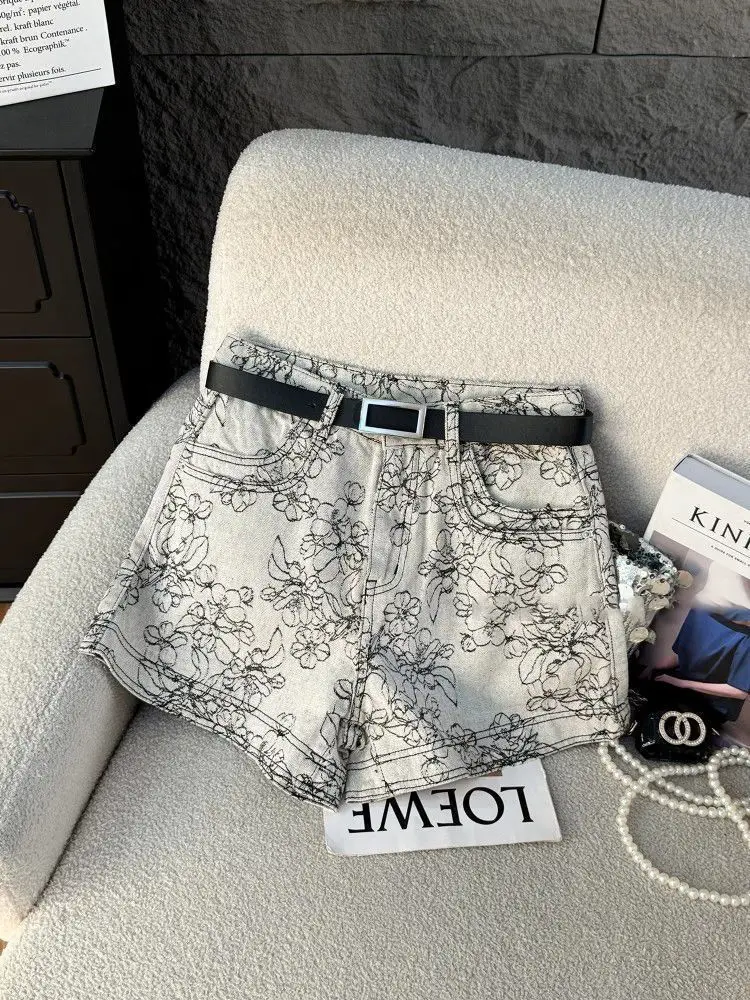 2025 가을 신상 하이웨이스트 데님 반바지 여성 스파이스 걸스 자수 꽃 A라인 청반바지