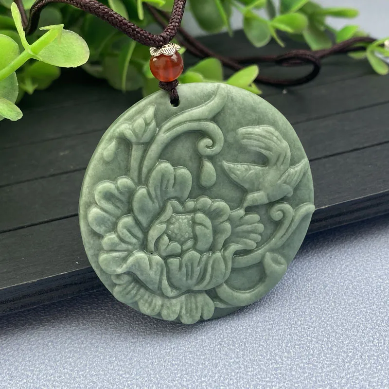 

Natural Bean Green Guizhou Jade Handmade Carved Rose Pendant, Fashionable Boutique Jewelry, Men's and Women's Jade Necklace