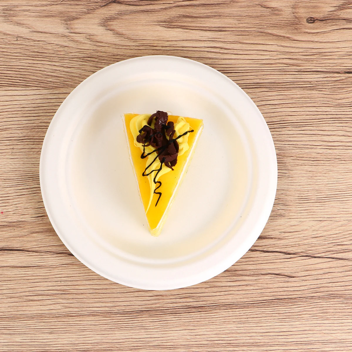 

100pcs 6 Inch Round Biodegradable Pulp Tray Food Grade Disposable Serving Plate For Wedding Birthday Party Cake Tableware Paper