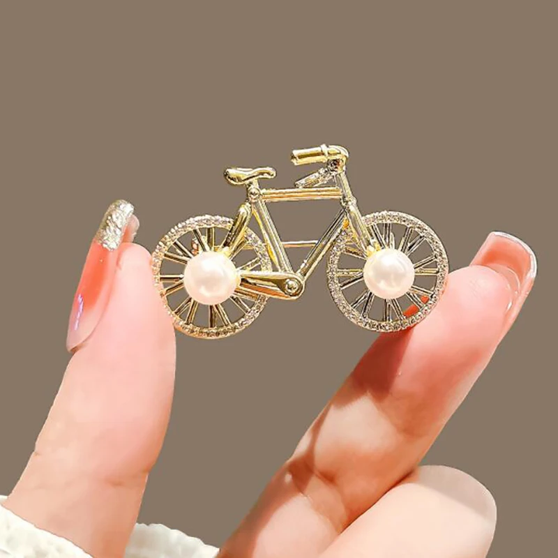 Fashion Personality Bicycle Shape Brooch Men and Women Leisure Cycling Sports Gift Jewelry Accessories