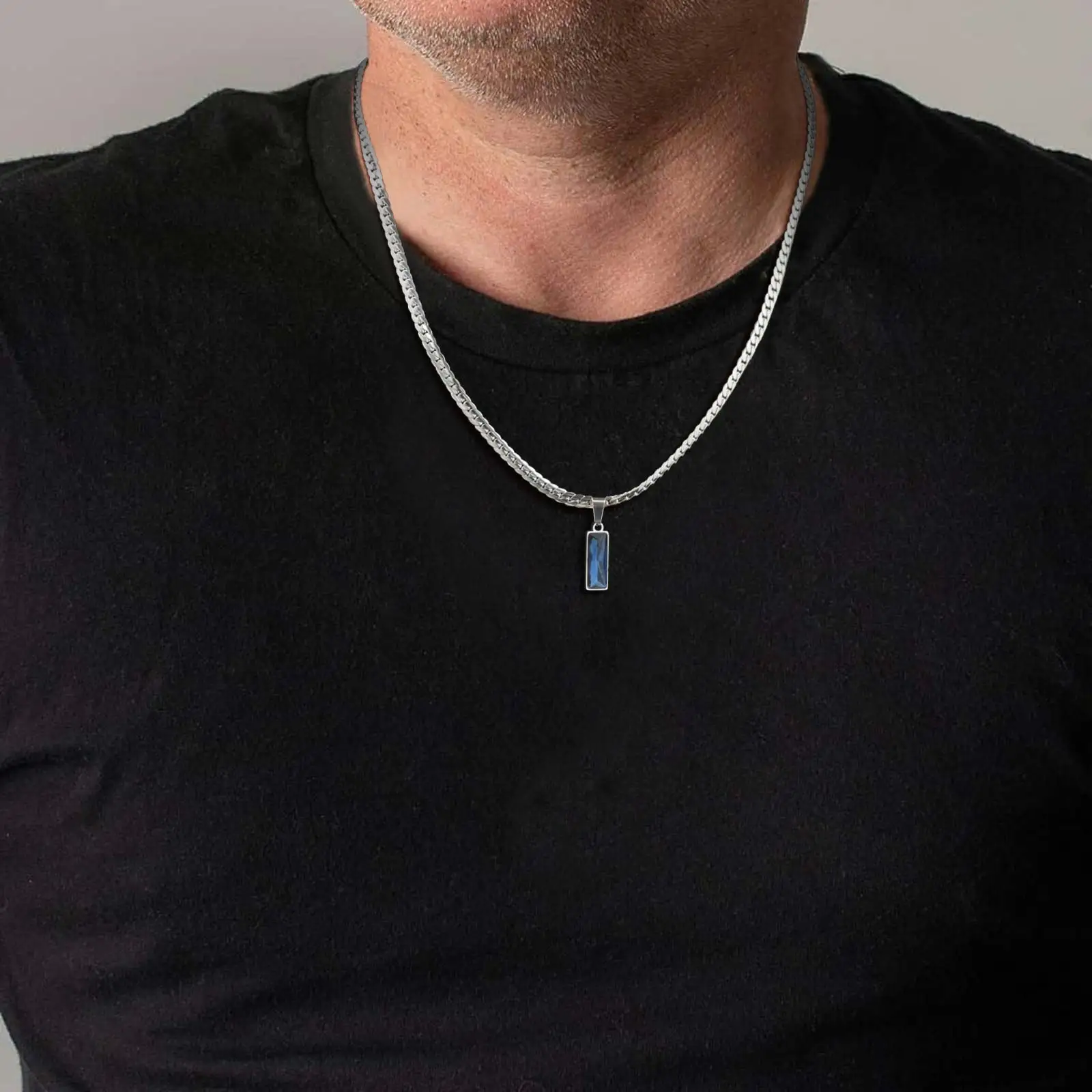 Geometrische quadratische schwarz-blaue Anhänger-Halskette aus Edelstahl, einfache flache kubanische Kette, trendiger Hip-Hop-Schmuck, Geschenk für Männer – Detail 3