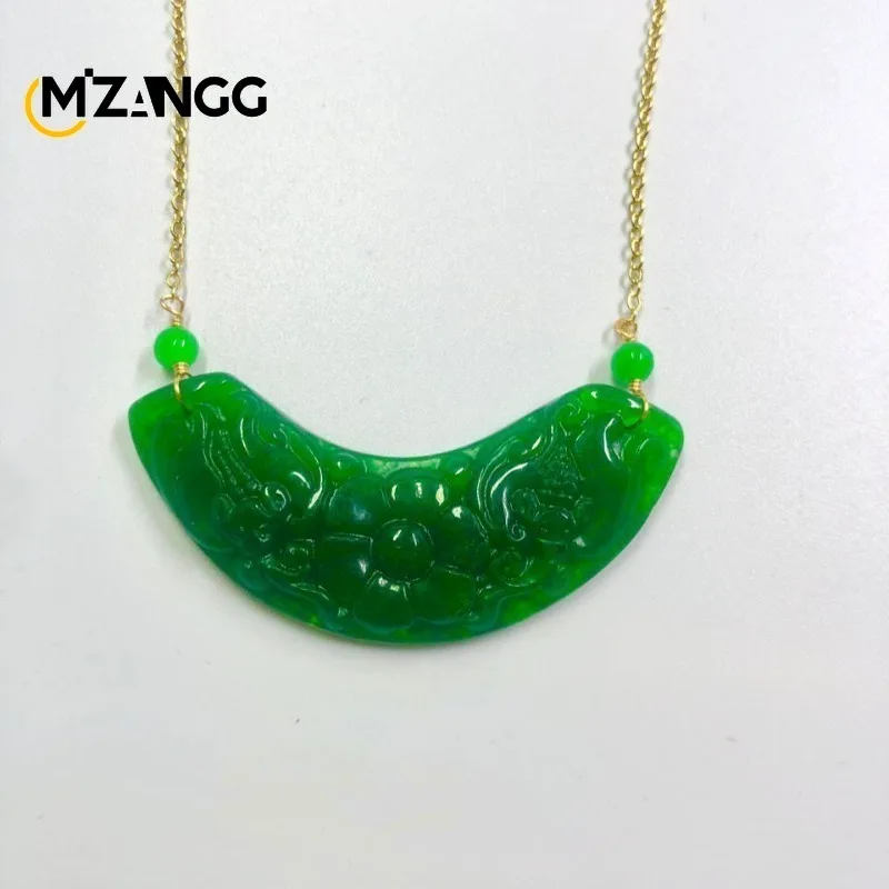 

Natural Dry Green Emerald Green Ruyi Pendant Exquisite Fashion Girls Necklace Collarbone Chain Sweater Pendant Holiday Gift