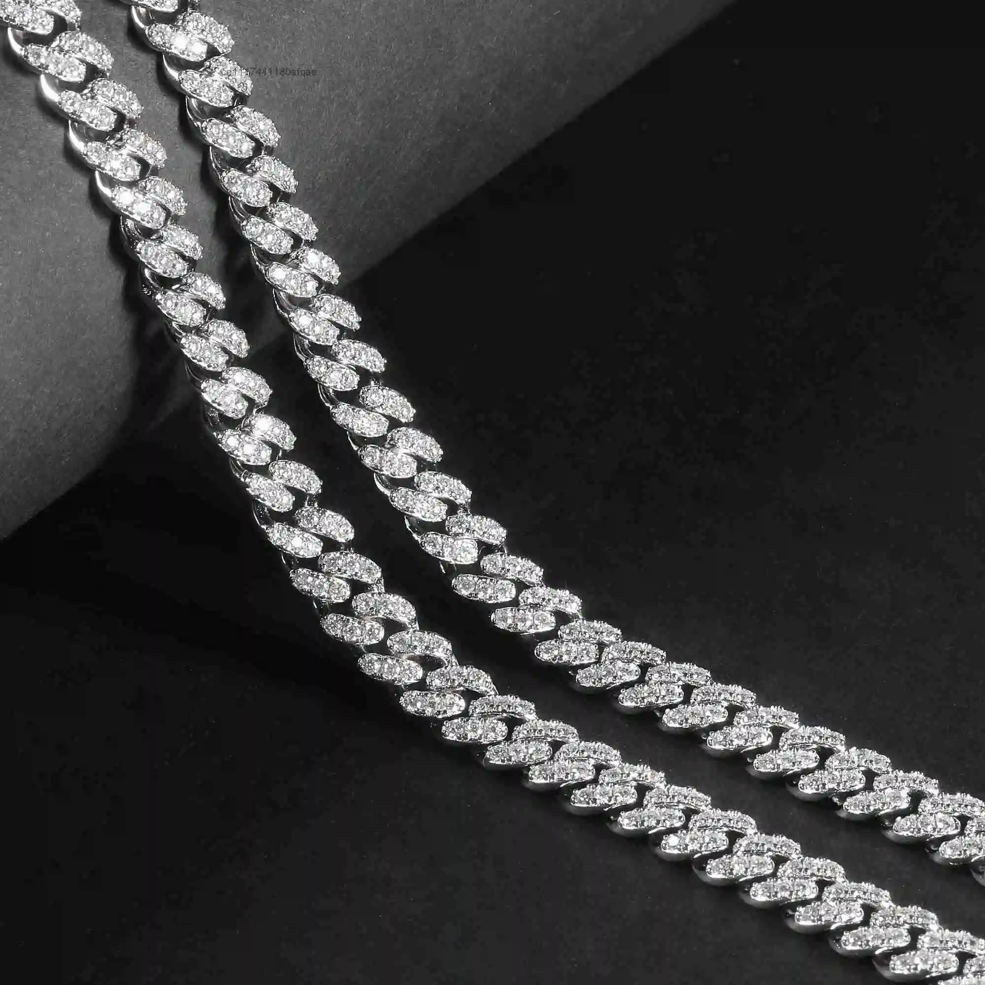 Abiding Light Luxury Hip Hop 925 Silver 6MM Wide Gra VVS Moissanite Cuban Chain Necklace Rapper Diamond for Men.