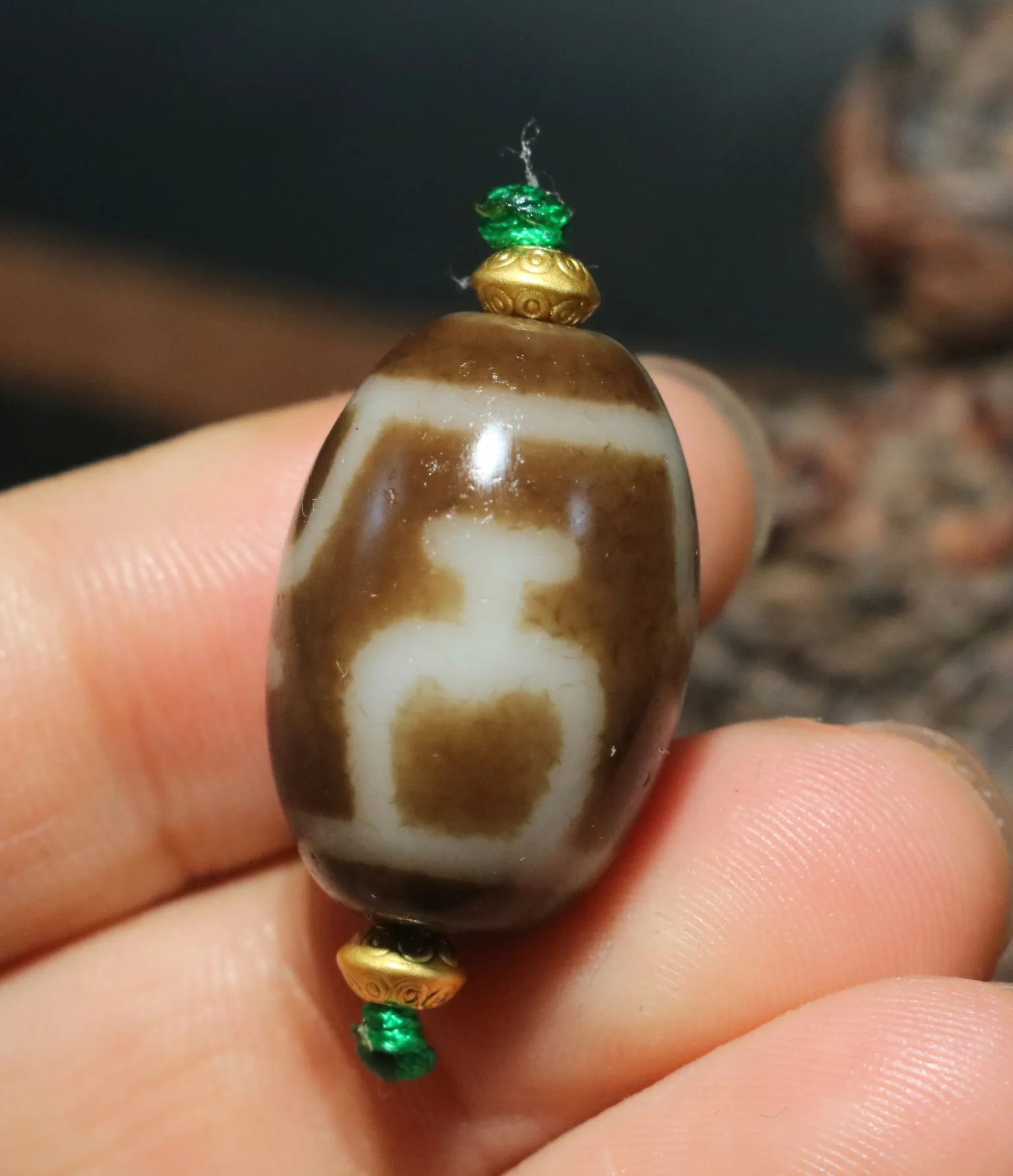 

Ultra Energy Tibetan Old Agate Aquarius Treasure Bottle Big Daluo Fortune&Safety Symbol dZi Bead UP02a Timestown UPD210825A2