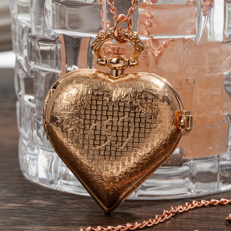-Border New Arrival Heart-Shaped Rose Gold Couple Pocket Watch Retro Style Hollow Pocket Watch Quartz Carved Pocket Watch
