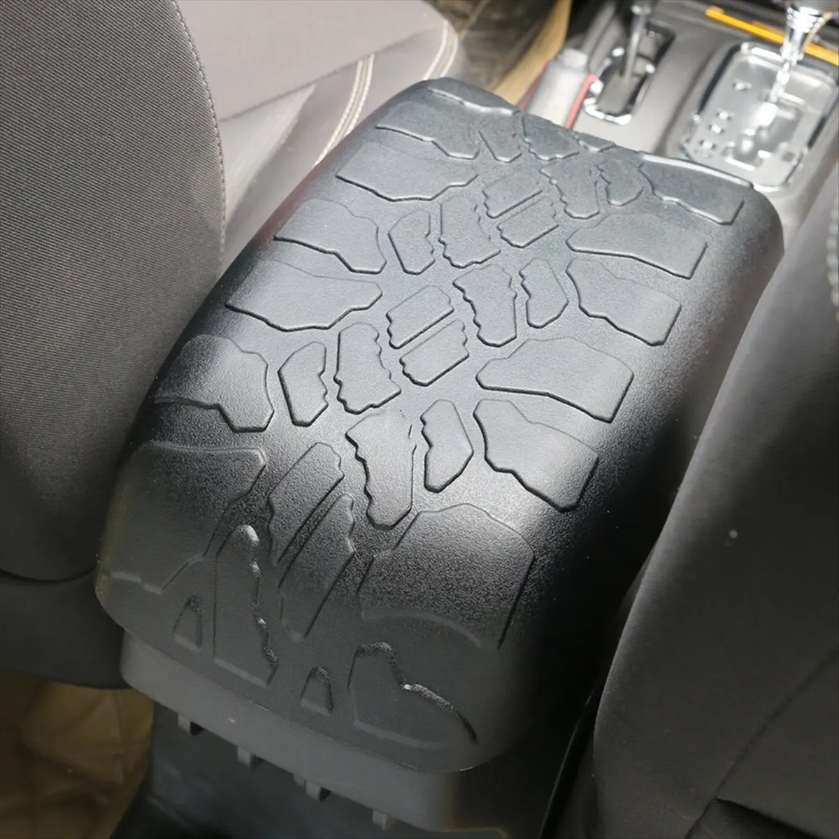 #66F (Black)Car Center Console Armrest Box Cover Seat Cushion,Automotive Parts & Accessories