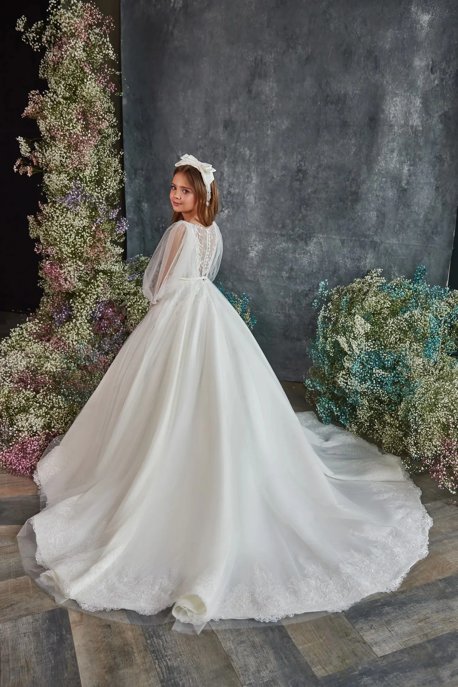 

White Flower Girl Dresses for Wedding Lace Appliques Floor Length Princess Birthday Party First Communion Gowns Customized