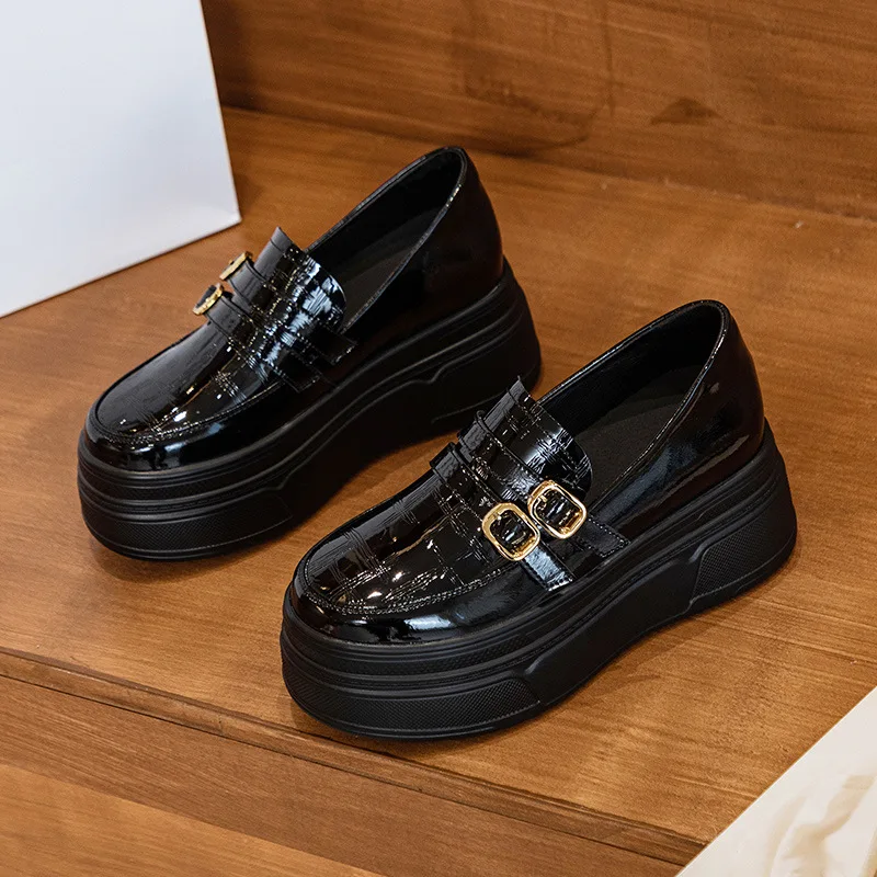 

8 см, 2025 г., лакированные кроссовки из искусственной кожи на платформе, массивные кроссовки на танкетке, модные ботинки, облегающие женские весенне-осенние студенческие туфли