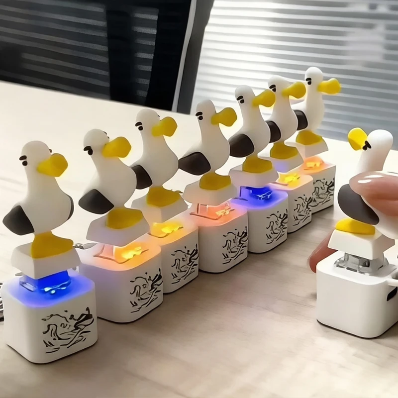 Fidget Stress Relief Keychain Luminous Seagull Electronic Clicker Bird Voice Sound Pendant Mini Keyboard Decompression Toy