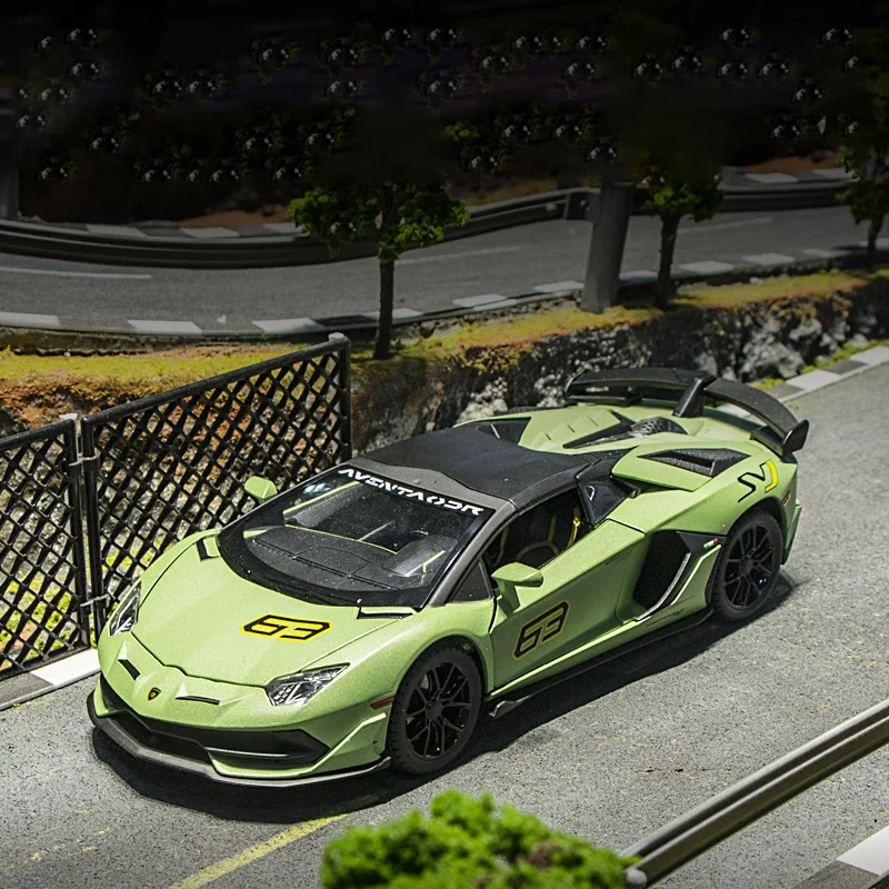 1:24 Lambo SVJ63 Alloy Car Model Sports Car Model, Simulated Car Children's Toy Collection Ornaments for Boys Gifts
