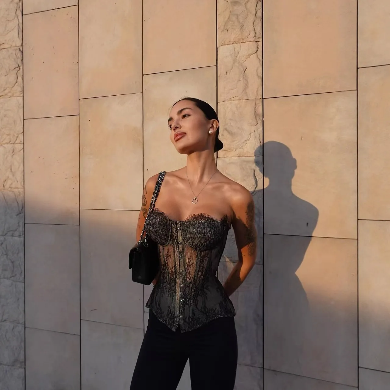 

Sexy Lace Tube Top Tunic Women Fashion Hollow Out Slim Sleeveless Backless Tops Female 2026 Spring Summer Lady Party Vests