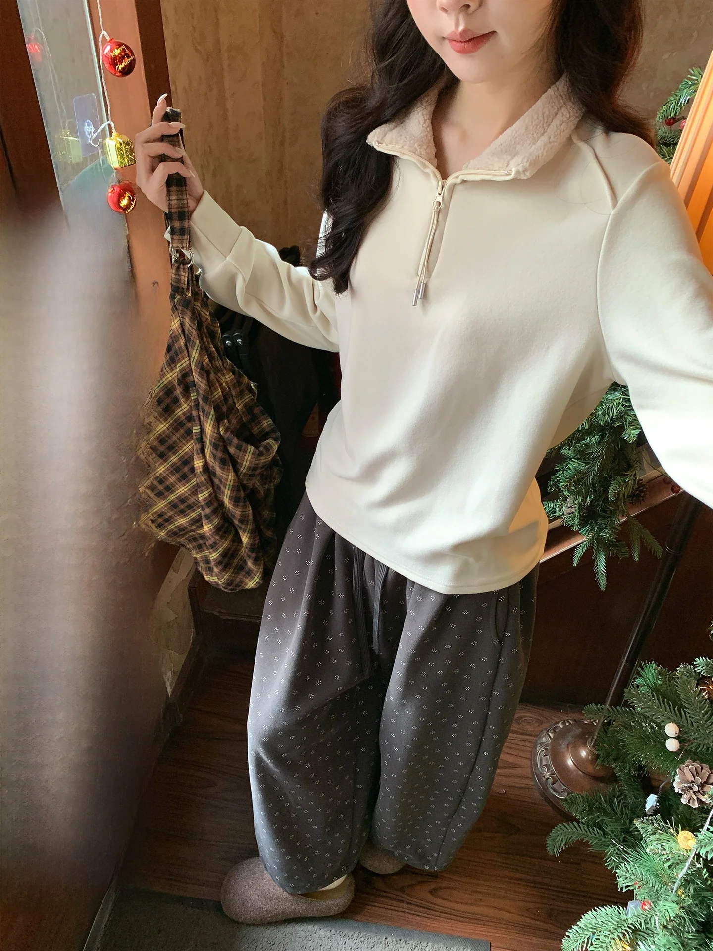 

Новинка! Женская модная футболка Holli Korean Sle Fce с флисовой подкладкой и молнией, универсальная базовая модель для осени и зимы.