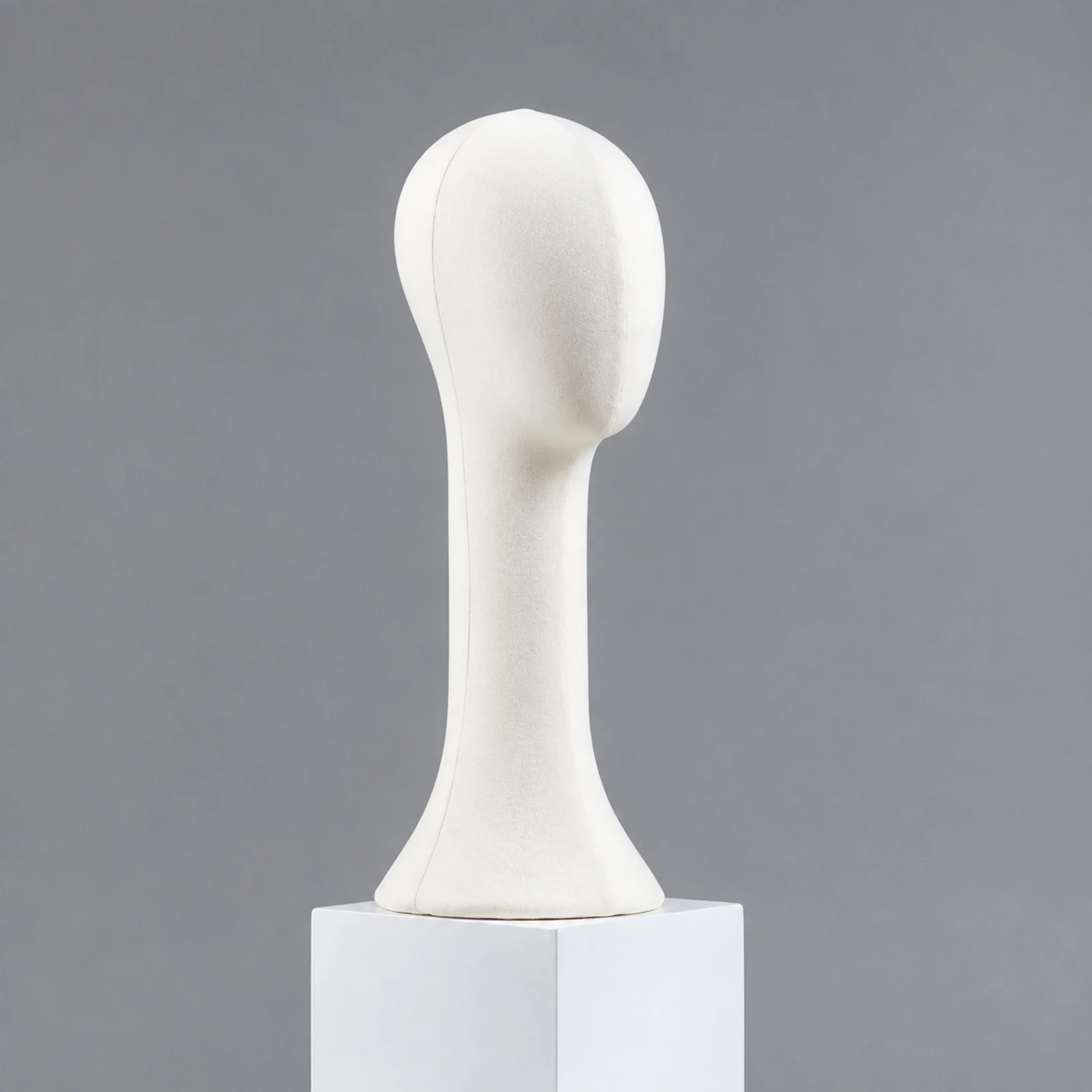 materialCovered Hairpiece Head White Foam Mannequin Head Smooth Surface Lightweight for Salon Stylists, Photography Studios