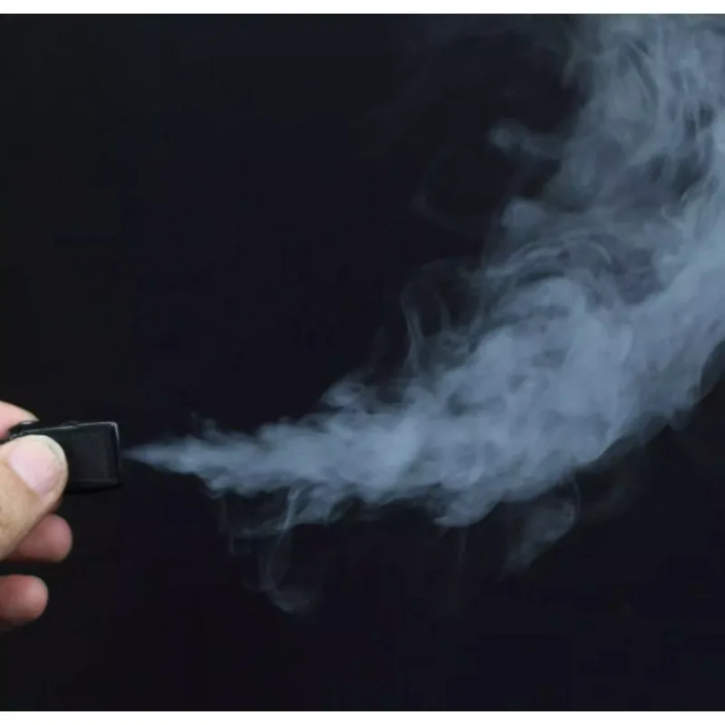 Brinquedos mágicos profissionais mini máquina de fumaça para magia de close-up-grande saída e efeito de gelo seco truques de magia jogos de festa