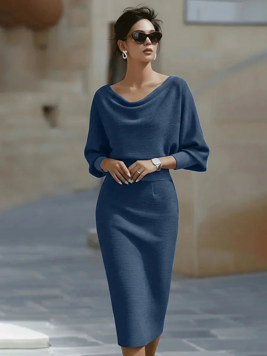 Damenkleid mit Wasserfallausschnitt und Fledermausärmeln, gestricktes Midikleid, hohe Taille, figurbetont, elegant, für den Alltag, Büro und Party. – Detail 6