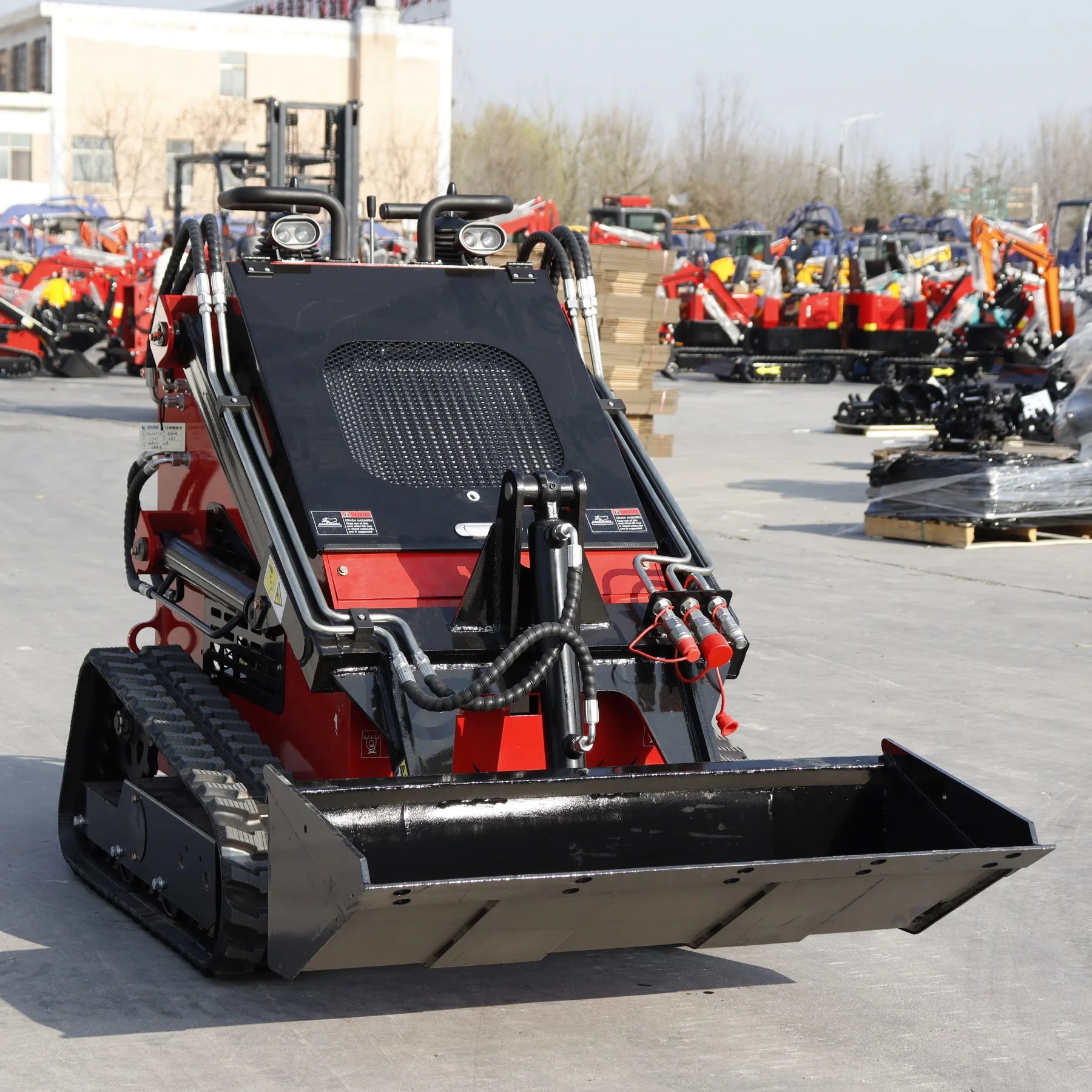 Mini Skid Steer Loader Optional Attachment Crawler Wheel Skid Steer Loader With Mulcher Rock Saw Sweeper Snow Blower Auger