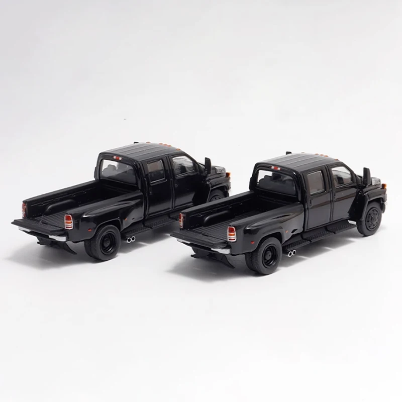 GOC Diecast 1:64 Scale Kodiak & GMC Topkick Pickup Truck Alloy Car