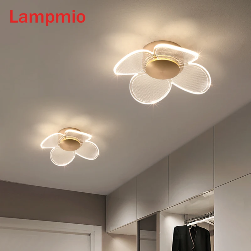 

Lampmio 2022 New Arrival Flower Acrylic Ceiling Lights For Corridor Golden Base Art DECO Dressing Room Decorative Ceiling Lamp