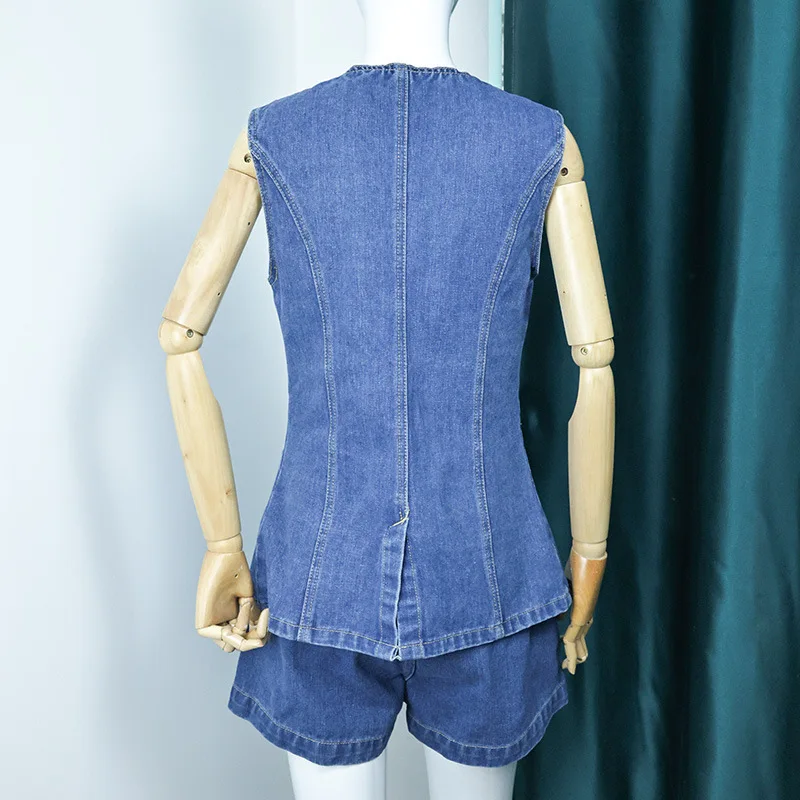 2024 New Blue Denim 2 Pieces Set Temperament Slim Golden Button Vest+High Waist Jean Shorts Women Casual Suits