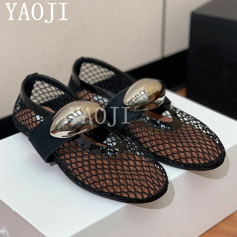 New Flat Shoes Woman Round Toe Hollow Outs Summer Shoes Genuine Leather Mesh Air Beach Shoes Slip On Casual Flat Sandals Women