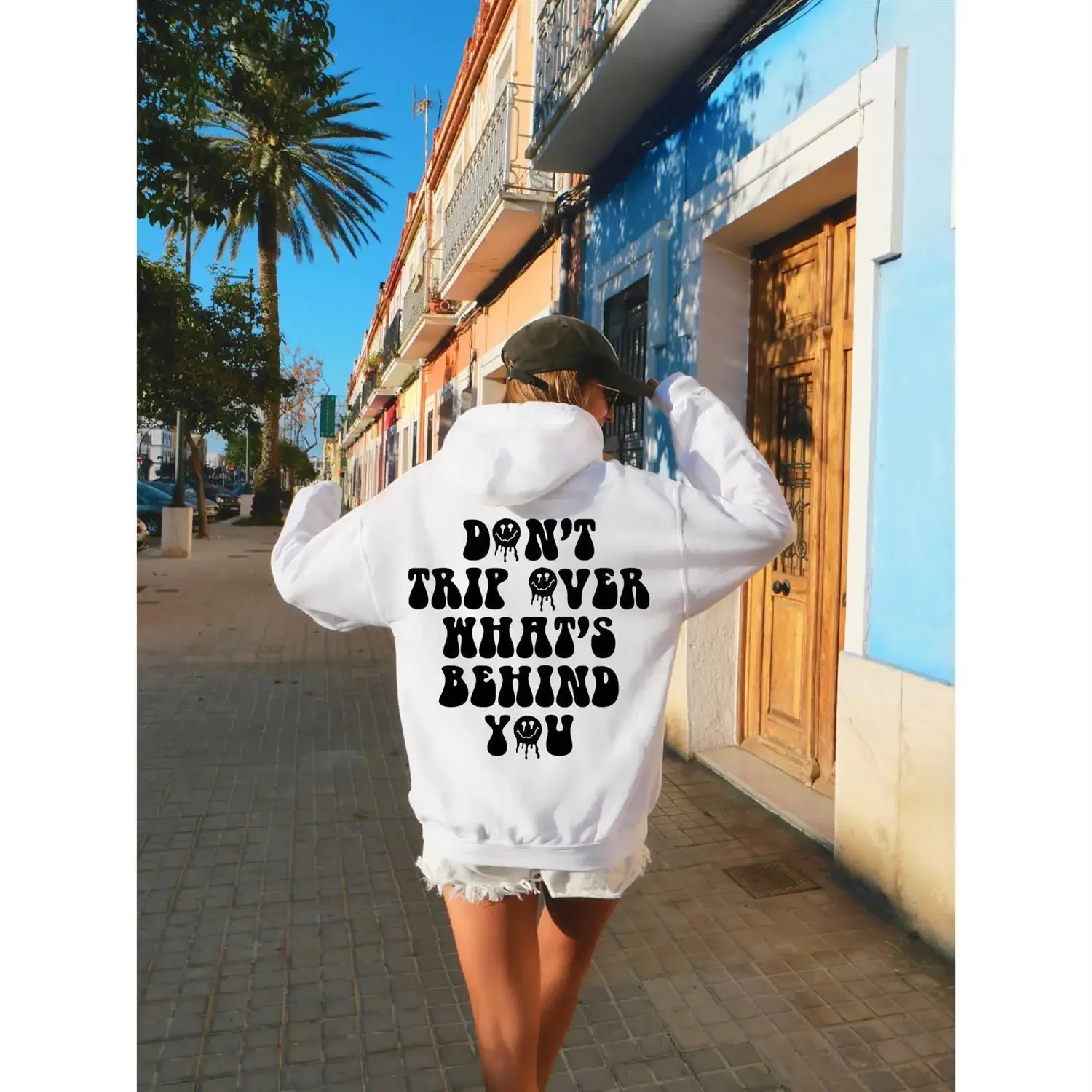 

A Pure Cotton Hoodie with Letter-printed Kangaroo Pocket Drawstring on The Back, Large-sized Hood