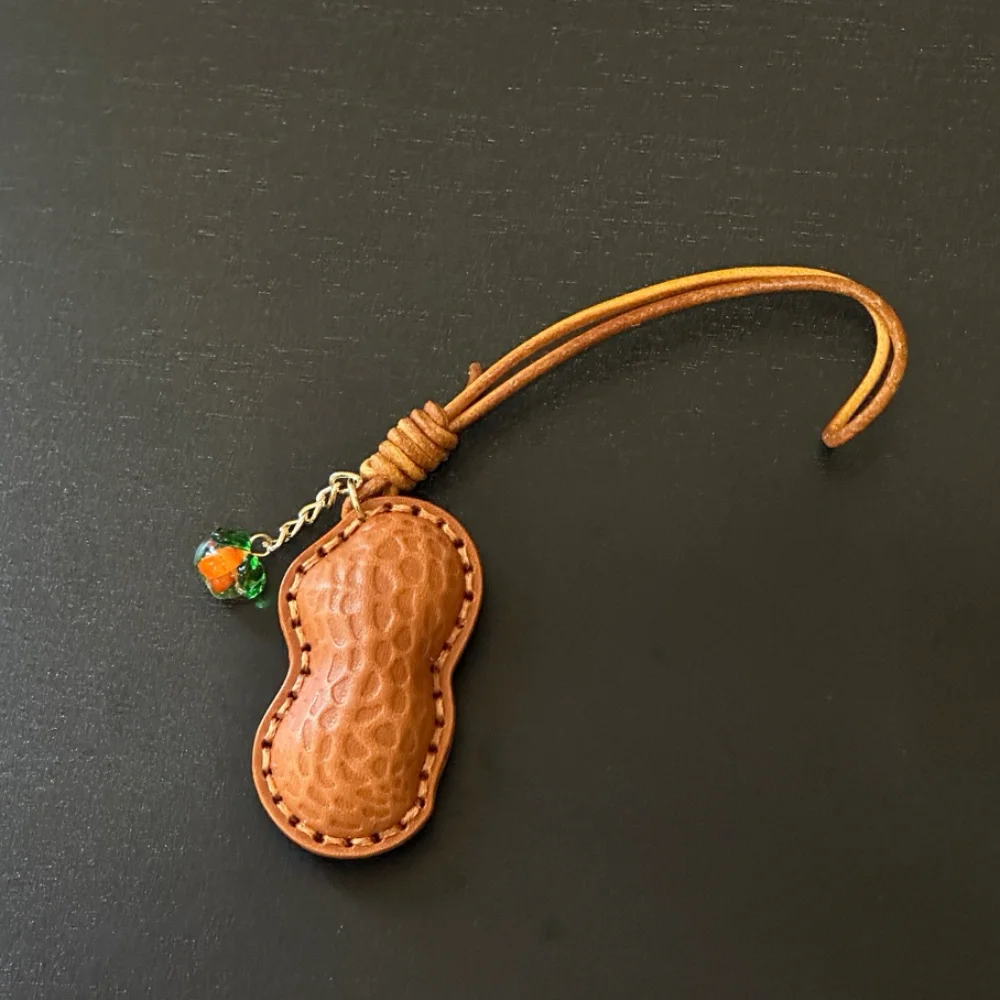 Handmade Cowhide Peanut Bag Charm Keychain Pendant High-End Car Key Holder Faionable Accory Unique Gift
