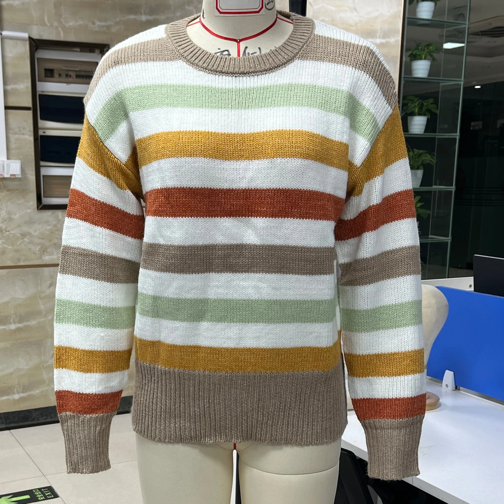 

Модные женские осенне-зимние вязаные свитера с длинным рукавом и круглым вырезом в полоску, лоскутные трикотажные топы