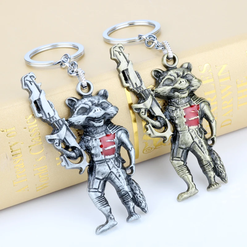 Catoon Animal Raccoon Pendant Keychain Movie Theme Raccoon Holding Gun Shape Metal Alloy Keyring Jewelry Cosplay Props Gift