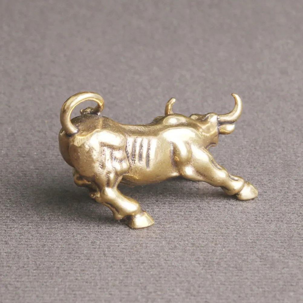 

2pcs Vintage Brass Mini Bull Statue Handcrafted Feng Shui For Desk Office Decor Wealth Prosperity Symbol Brass Animal Ornament
