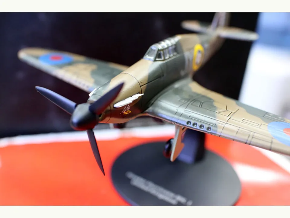 Hawker Hurricane 航空機 ダイキャスト Amazon.co.jp: RAF ホーカー
