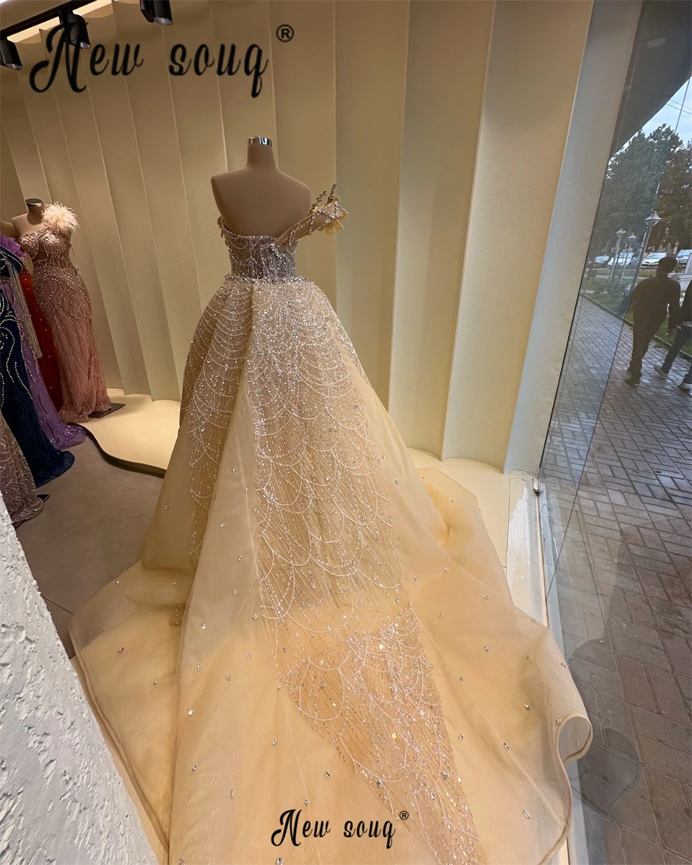 Vestido de novia de lujo color champán con cristales plateados, vestidos de novia con hojas, vestidos personalizados de Dubái para mujer, vestidos para eventos de compromiso y graduación 2025