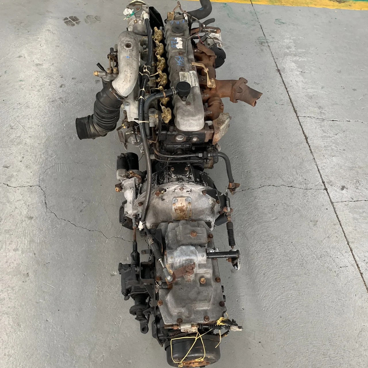 مجموعة محرك الديزل المستخدمة اليابان الأصلية المستخدمة لشاحنة نيسان FE6 6 أسطوانات 6.6L محرك مستعمل عالي الأداء على نطاق واسع