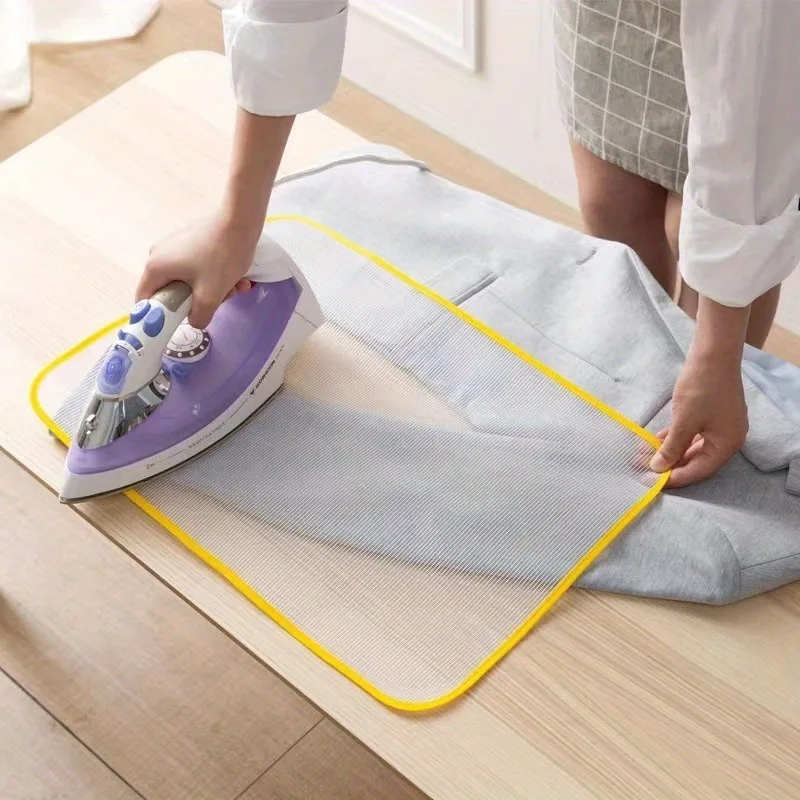 Heat resistant ironing pad to protect clothes from burning, random color, suitable for home and office use