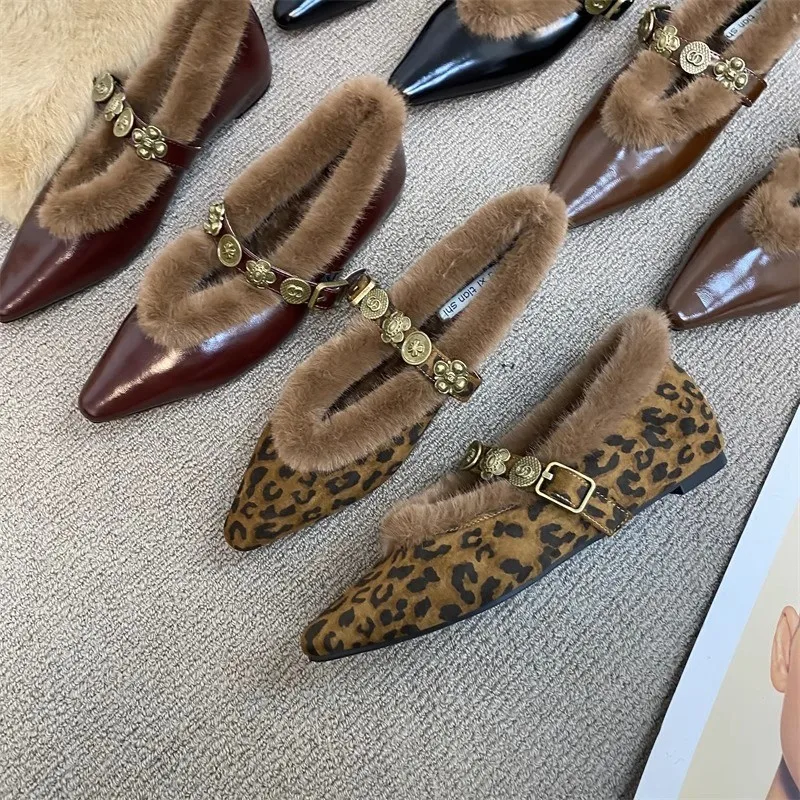 

Women Boots 2026 Winter New Pointed Toe Loafers Retro British Style Warm Boots Women Casual Slip on Women Shoes Botas De Mujer
