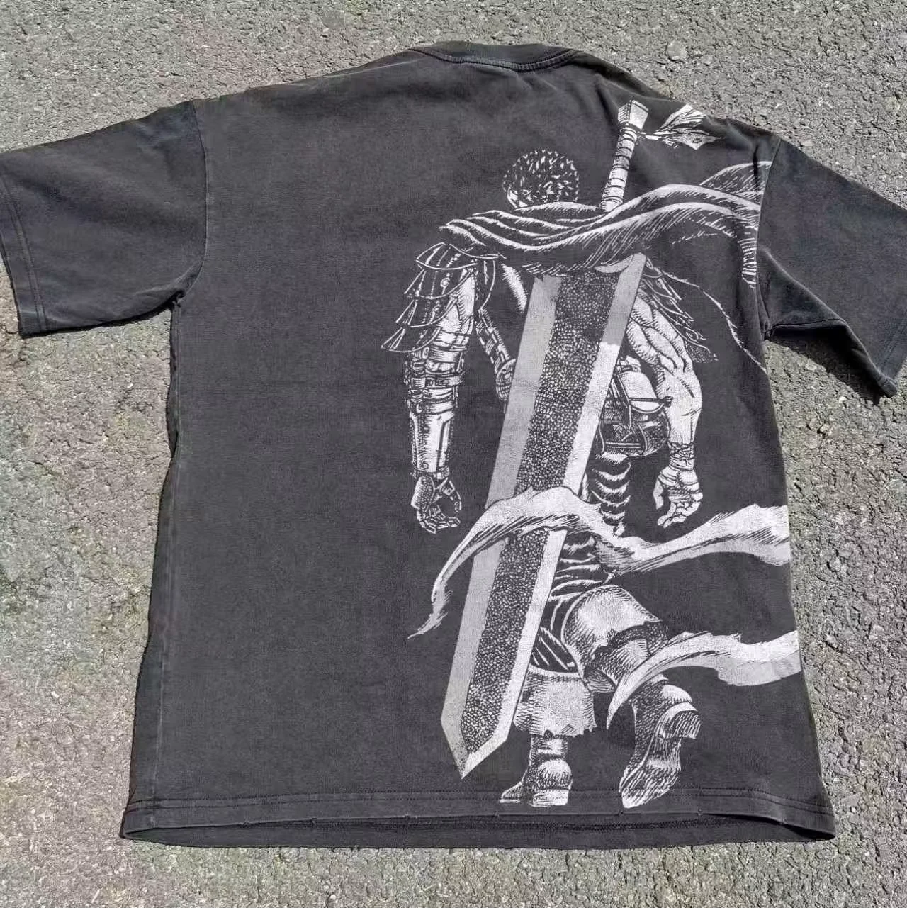 2026 New Unisex Vintage T-shirts Berserk Anime Guts Berserker Armor Manga Graphic Summer Streetwear Casual Short Sleeve Tops