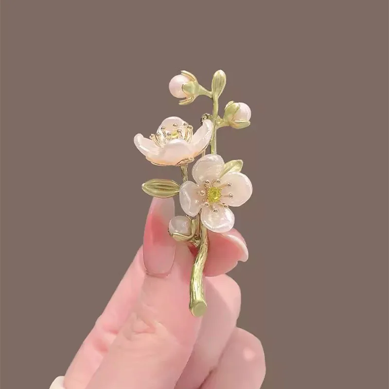 New Fresh Sweet Jasmine Flower Brooches For Women Elegant Exquisite Pearl Flower Plant Brooch Pins Wedding Party Jewelry Gifts