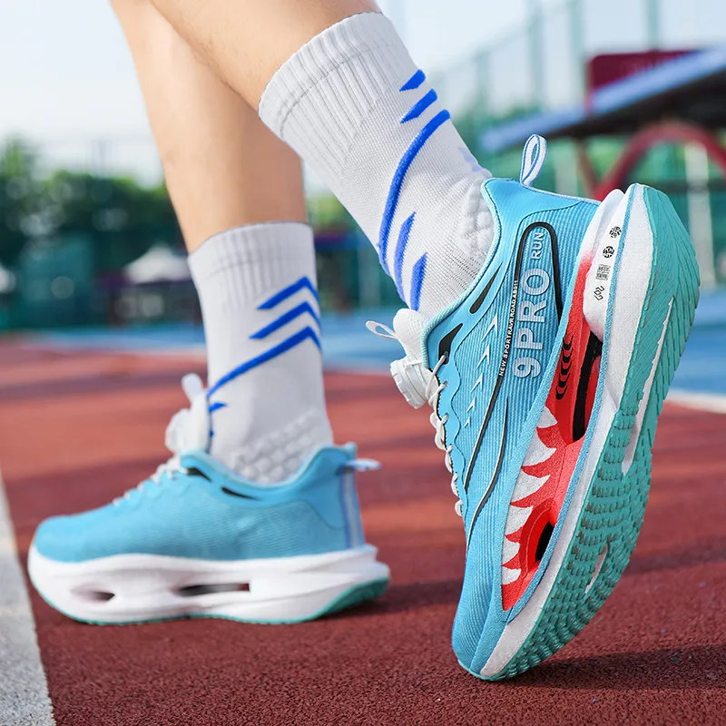 

Осенне-зимние новые спортивные кроссовки с двойной сетью [версия Knob] для родителей и детей, спортивные кроссовки с мягкой подошвой и карбоновой пластиной