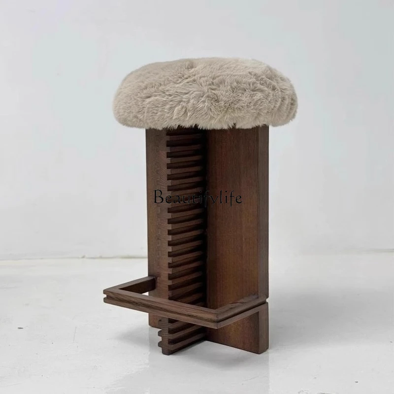 

French retro solid wood bar chairs and stools, medieval lamb wool island chairs, household high feet