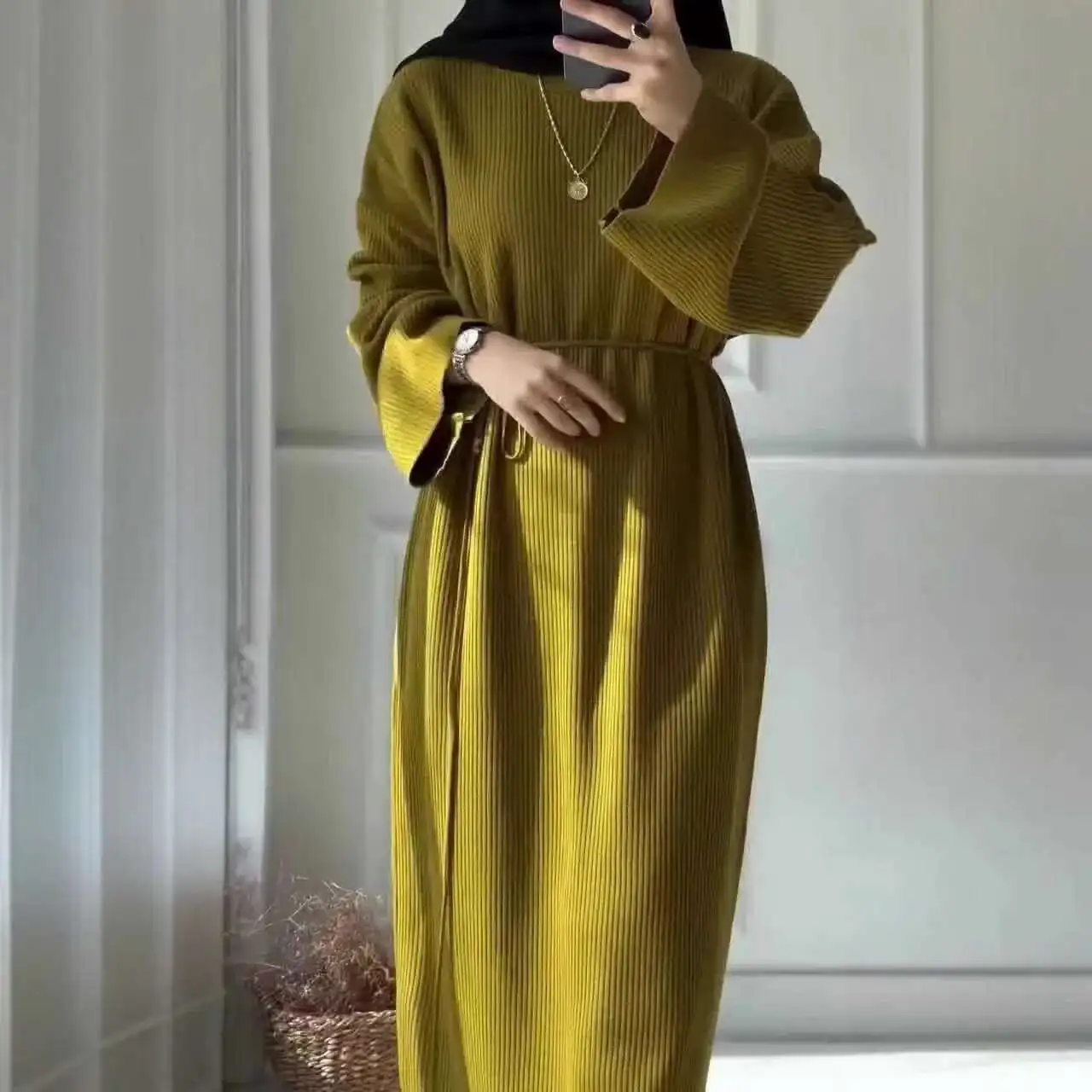 

2025 Muslim Fashion Casual Style Knitted Round Neck Hooded Bubble Sleeves One Step Dress Ramadan Dubai Luxury Islam Elegant