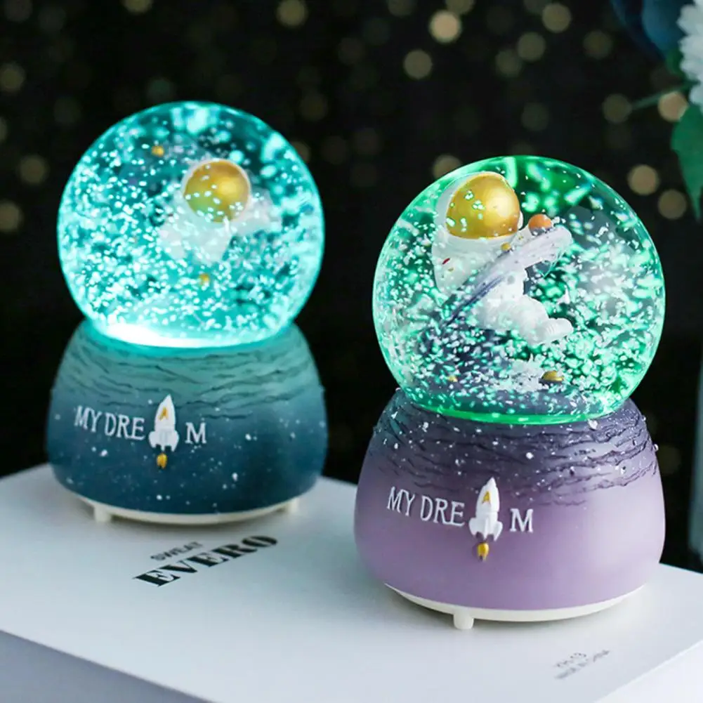 Eye-catching  Practical Astronaut Figurine Snow Globe Glowing Crafts Crystal Snow Globe Fashion   for Festival