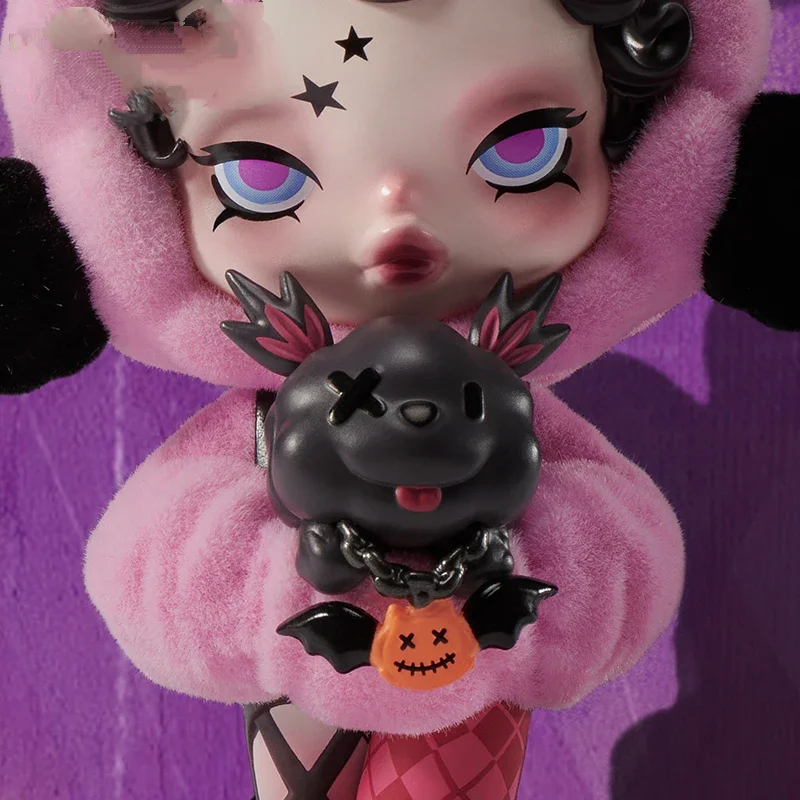 

SKULLPANDA Bunny or Doggy Figure