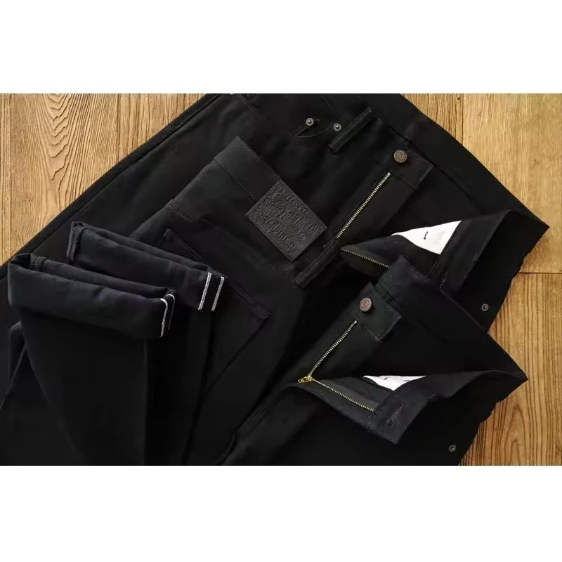 What Is Selvedge Denim? A Complete Guide for Denim Lovers