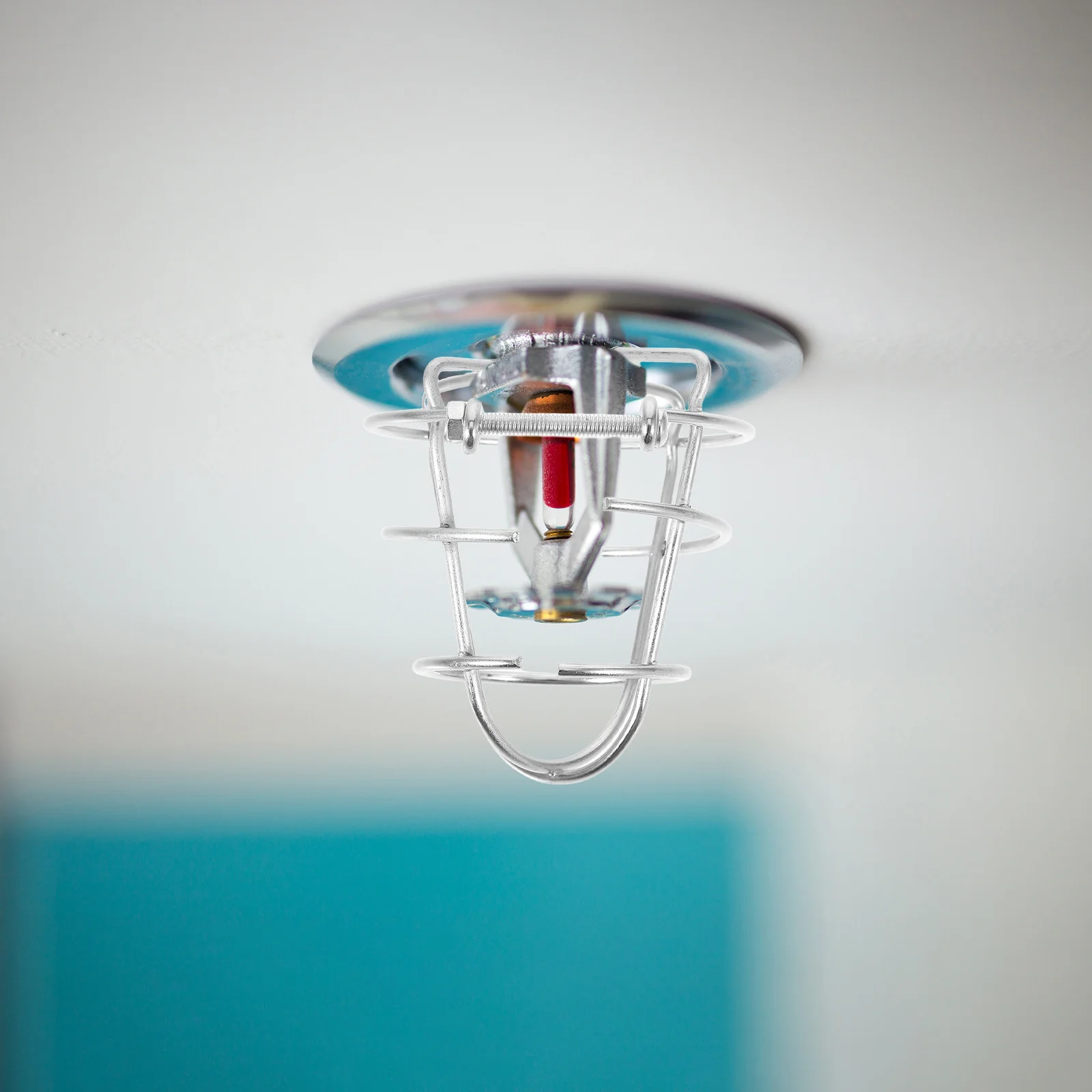 4 pezzi di protezione per filo metallico per irrigatore antincendio, copertura di sicurezza durevole in argento per pendente a parete con montaggio a incasso