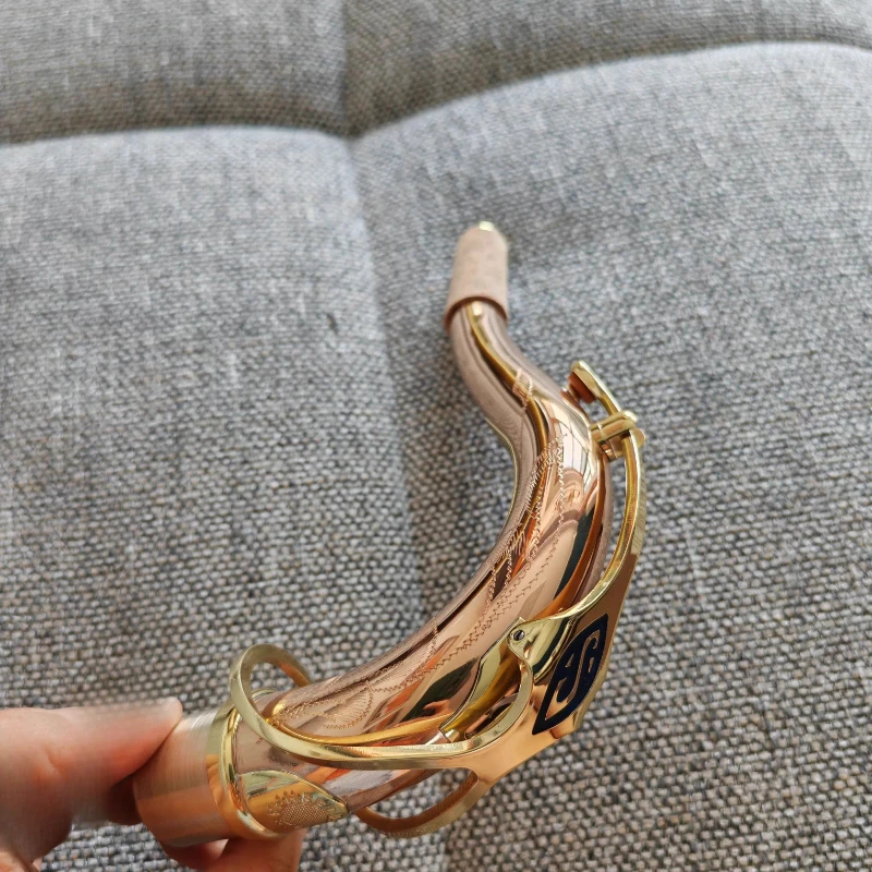 

Saxophone tenor bending neck drop B phosphor copper bending neck universal sound is good and can be customized